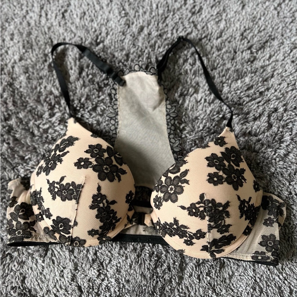 Vs Bra